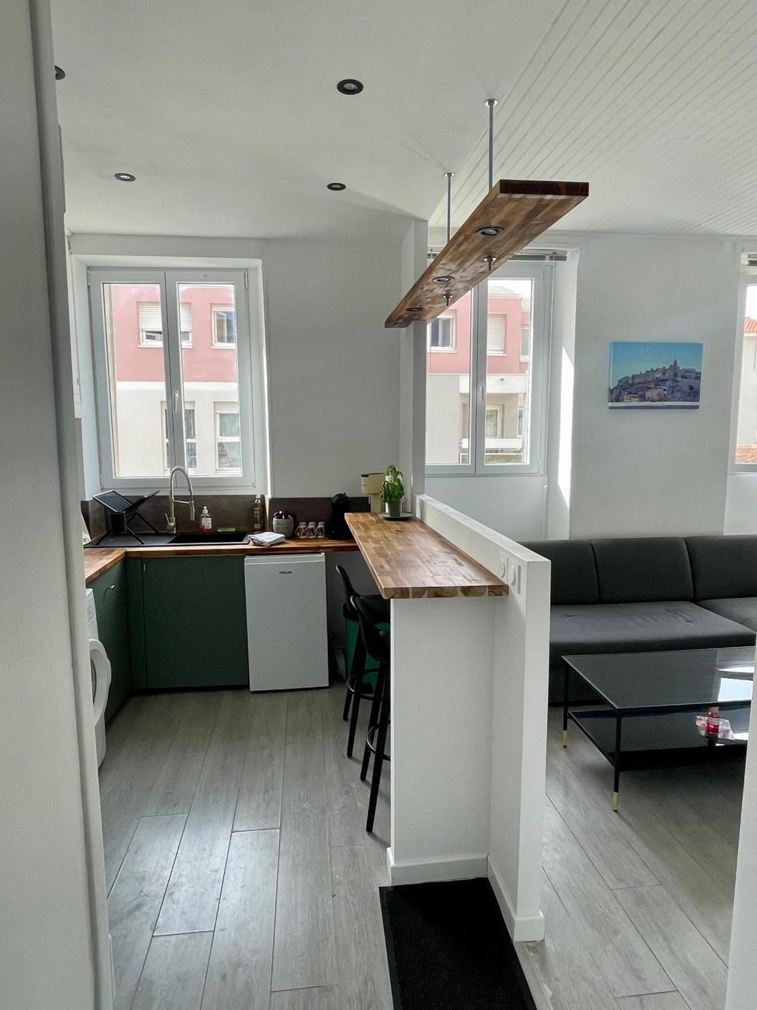 T2 Centre Apartment